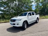 TOYOTA - HILUX - 2014/2015 - Branca - R$ 125.000,00