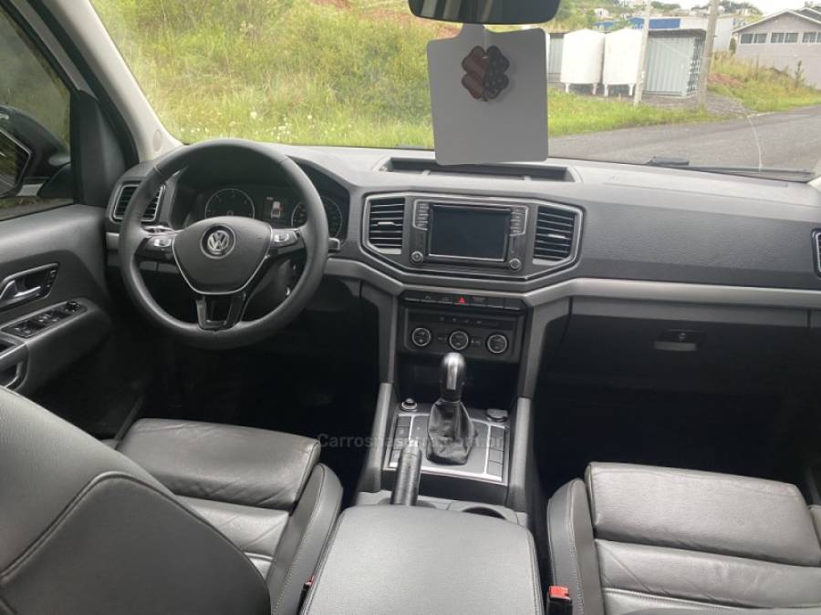 VOLKSWAGEN - AMAROK - 2019/2020 - Branca - R$ 152.000,00