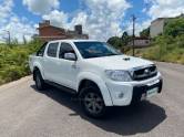 TOYOTA - HILUX - 2011/2011 - Branca - R$ 106.000,00