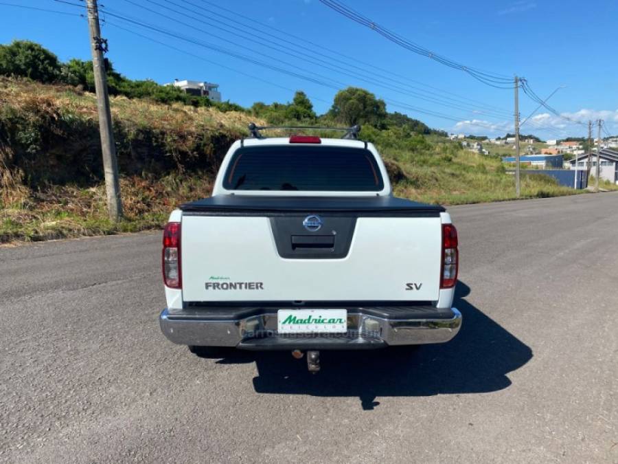 NISSAN - FRONTIER - 2012/2013 - Branca - R$ 105.000,00