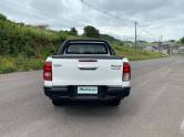 TOYOTA - HILUX - 2017/2018 - Branca - R$ 172.000,00