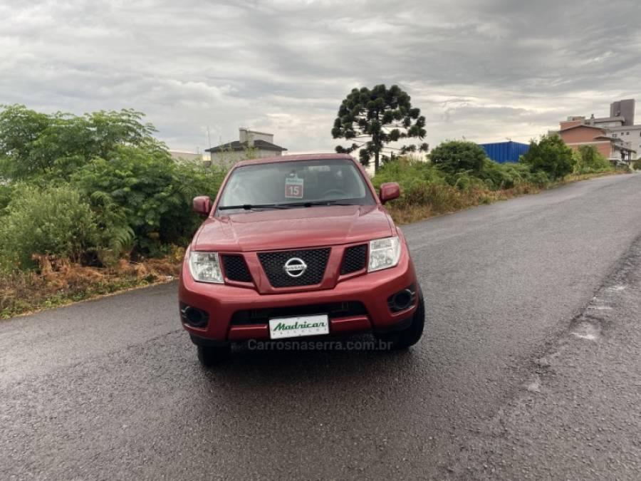 NISSAN - FRONTIER - 2014/2015 - Vermelha - R$ 95.000,00